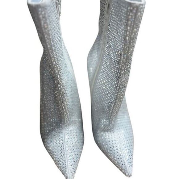 Steve Madden Vivy NWT Glamorous Silver Heeled Boots with Rhinestones and Stilett - Picture 4 of 6